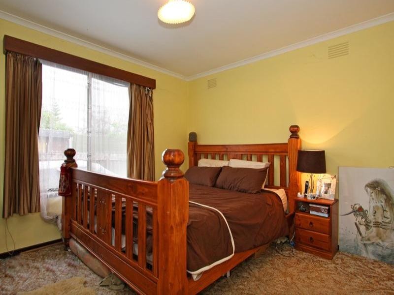 102 Foam Street, Rosebud VIC 3939