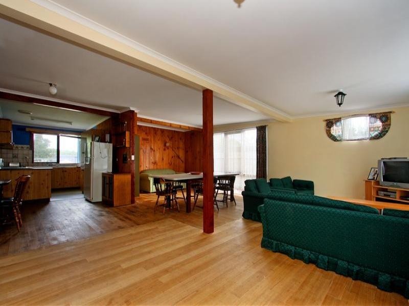 11 John Street, Tootgarook VIC 3941