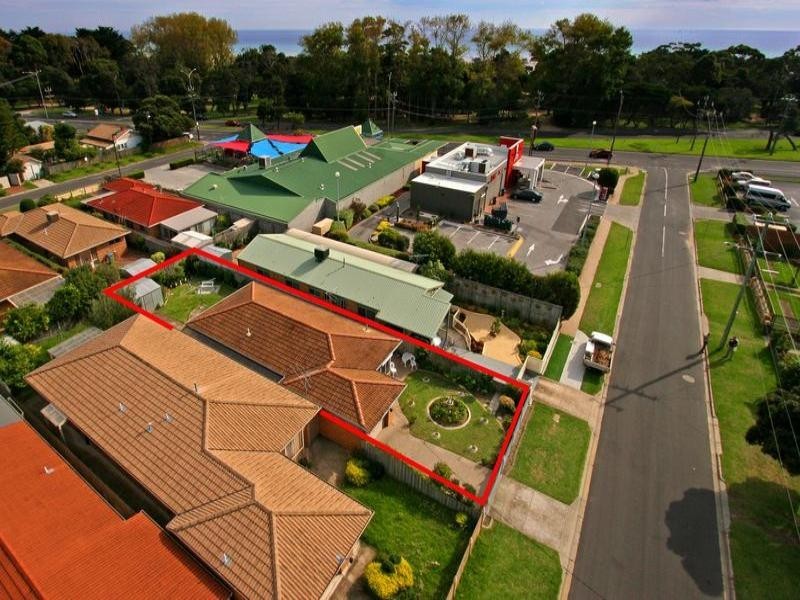 4 Third Avenue, Rosebud VIC 3939