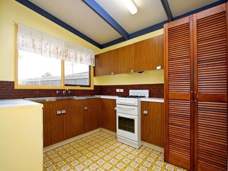 16 Whyte Street, Rosebud VIC 3939