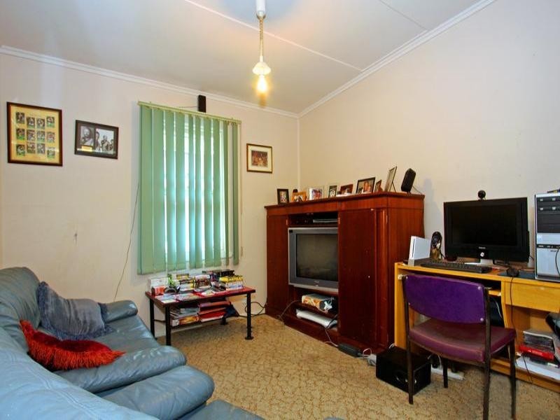 56 Sixth Avenue, Rosebud VIC 3939