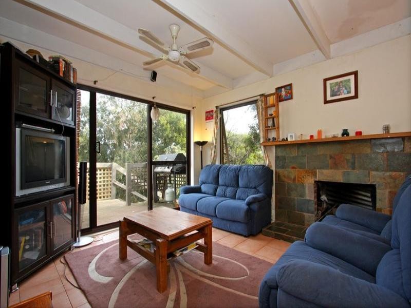 25 Coleman Crescent, Rosebud VIC 3939