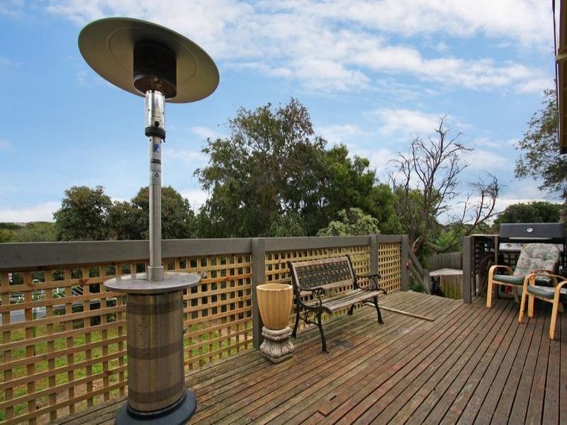 25 Coleman Crescent, Rosebud VIC 3939