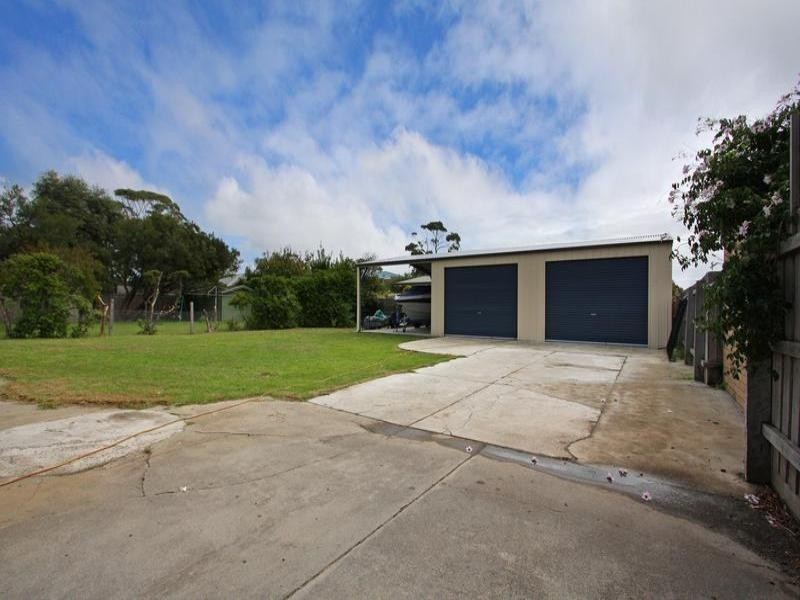 40 Florence Avenue, Rosebud VIC 3939