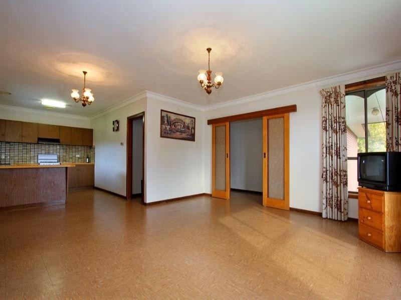 21 Capel Avenue, Rosebud VIC 3939