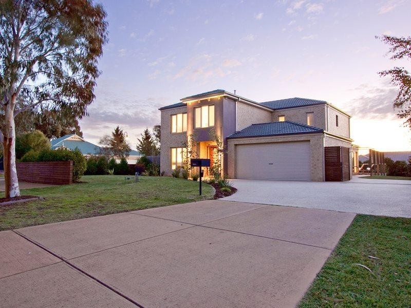 1 Jendalyn Close, Mount Martha VIC 3934