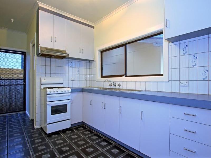 79 Seventh Avenue, Rosebud VIC 3939