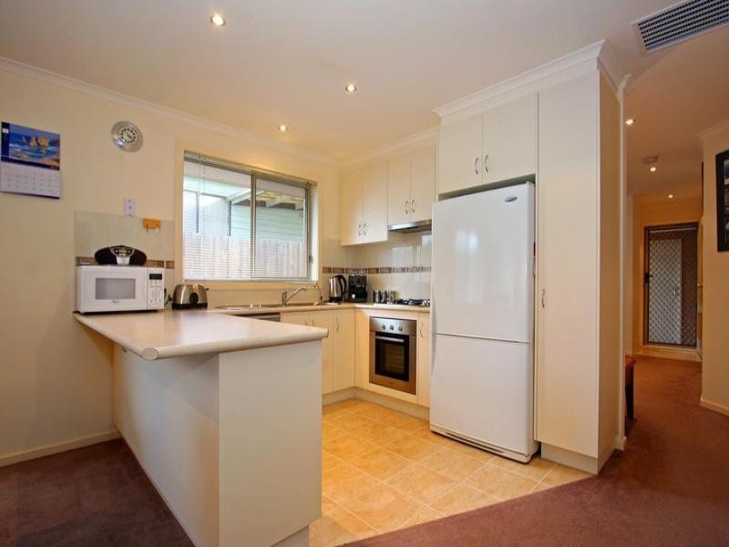 125 First Avenue, Rosebud VIC 3939