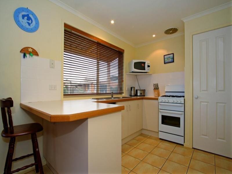 5 The Helm, Rosebud VIC 3939