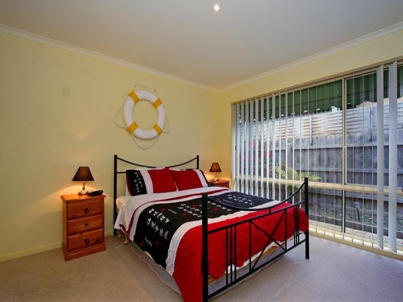 5 The Helm, Rosebud VIC 3939