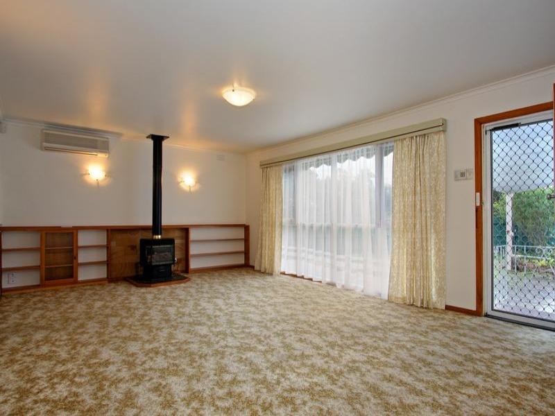 69 Broadway, Rosebud VIC 3939