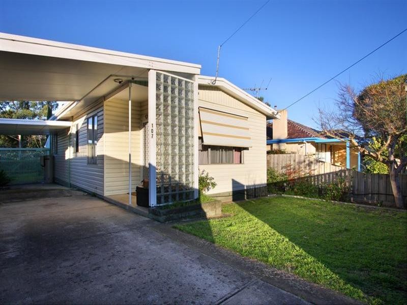 107 Fifth Avenue, Rosebud VIC 3939