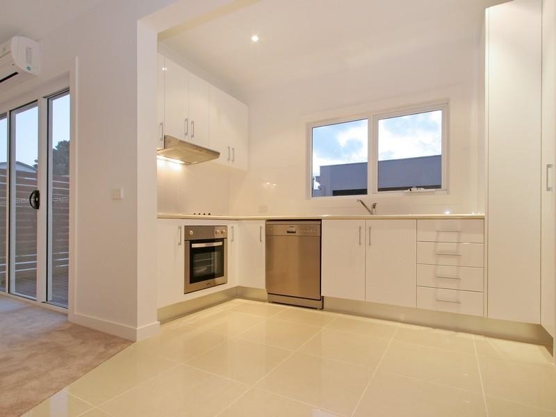 Unit 4/4 Fourth Avenue, Rosebud VIC 3939