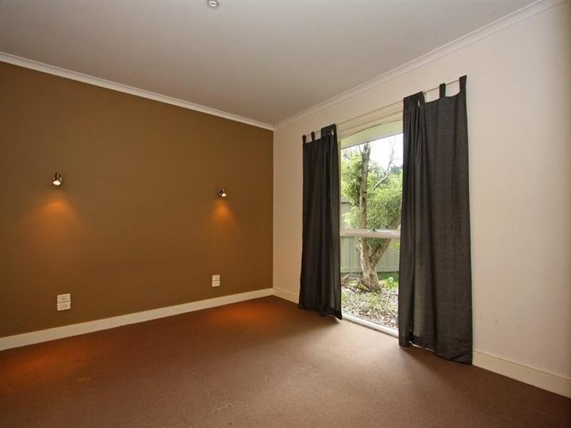 2 Leisure Way North, Rosebud VIC 3939