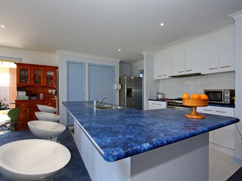 25 Parkedge Circuit, Rosebud VIC 3939