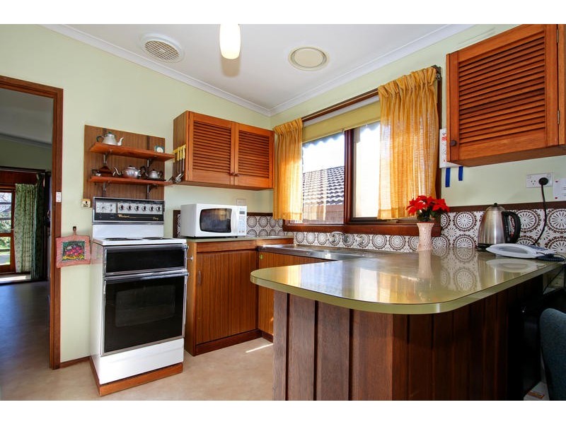 46 Sixth Avenue, Rosebud VIC 3939