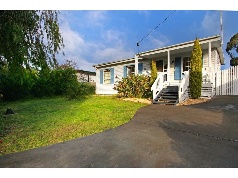 57 Tarwarri Avenue, Rosebud VIC 3939