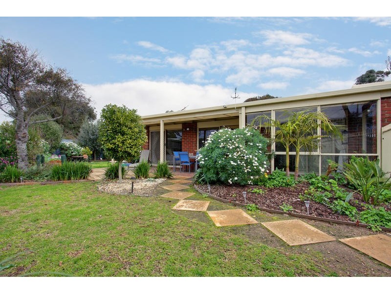 327 Eastbourne Road, Rosebud VIC 3939