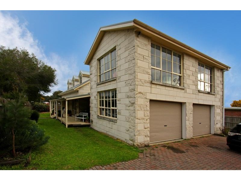 416 Waterfall Gully Road, Rosebud VIC 3939