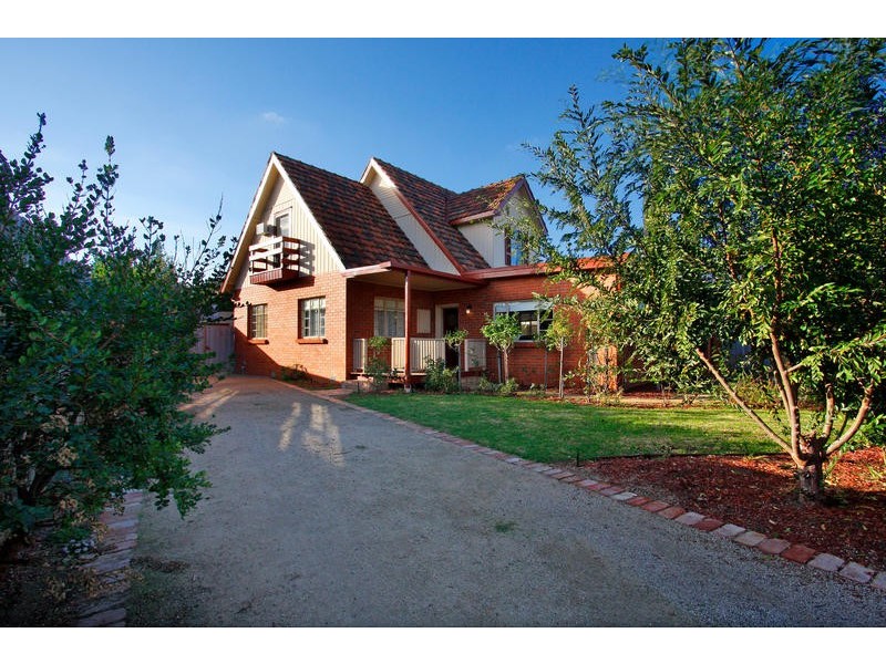 4 Coorabong Avenue, Rosebud VIC 3939