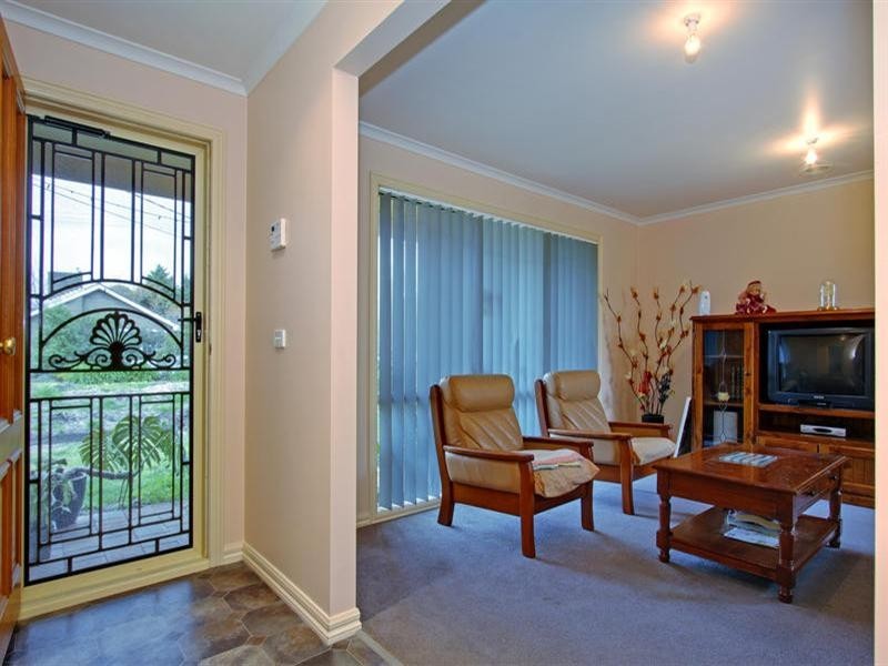 56 Cootamundra Avenue, Rosebud VIC 3939