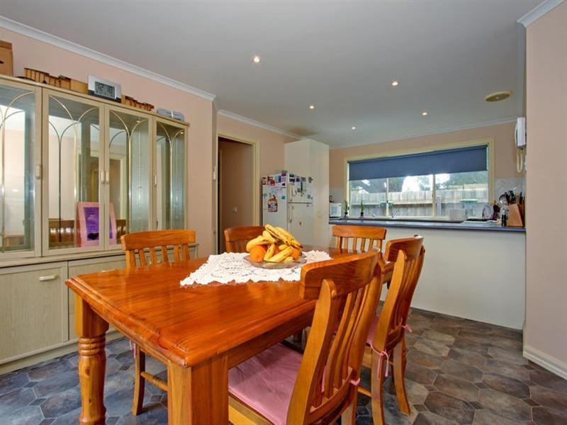 56 Cootamundra Avenue, Rosebud VIC 3939