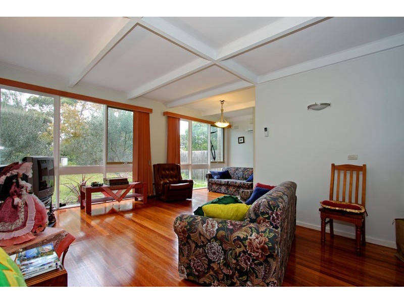 24 Woodvale Grove, Rosebud VIC 3939