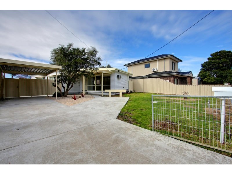 11 Madura Street, Rosebud VIC 3939