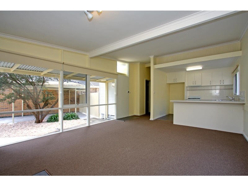 11 Madura Street, Rosebud VIC 3939