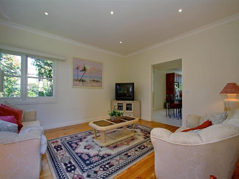 38 First Avenue, Rosebud VIC 3939