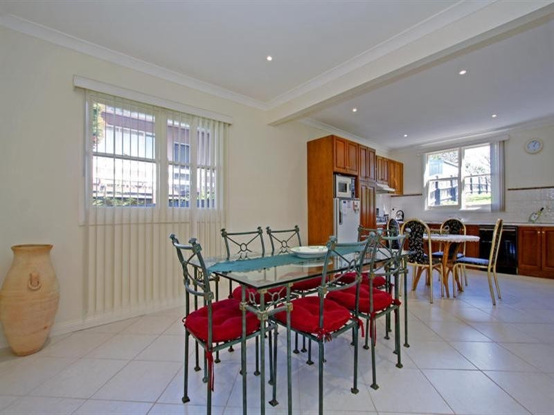 38 First Avenue, Rosebud VIC 3939