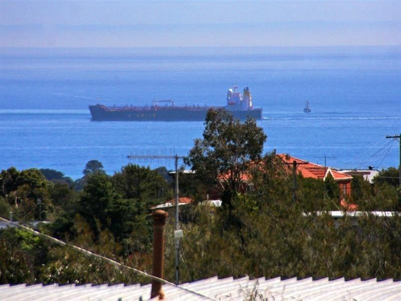 2 Nullawarre Avenue, Rosebud VIC 3939