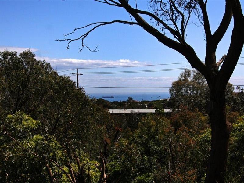 2 Nullawarre Avenue, Rosebud VIC 3939