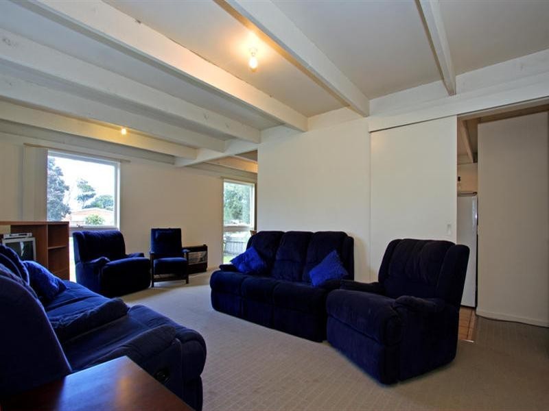 64 Elizabeth Avenue, Rosebud West VIC 3940