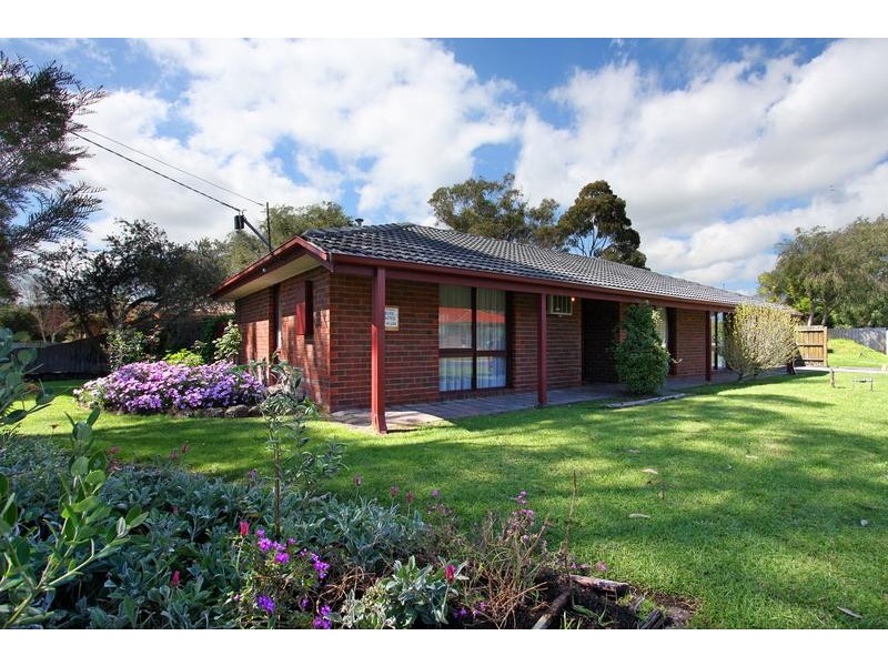 1 Barragowa Drive, Rosebud VIC 3939