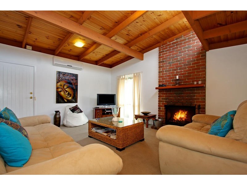 327 Eastbourne Road, Rosebud VIC 3939