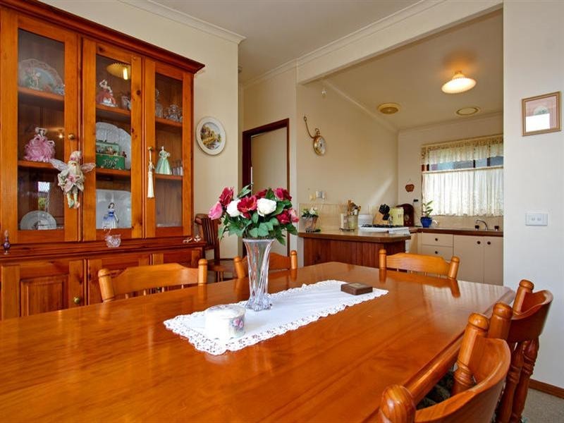 146 Sixth Avenue, Rosebud VIC 3939