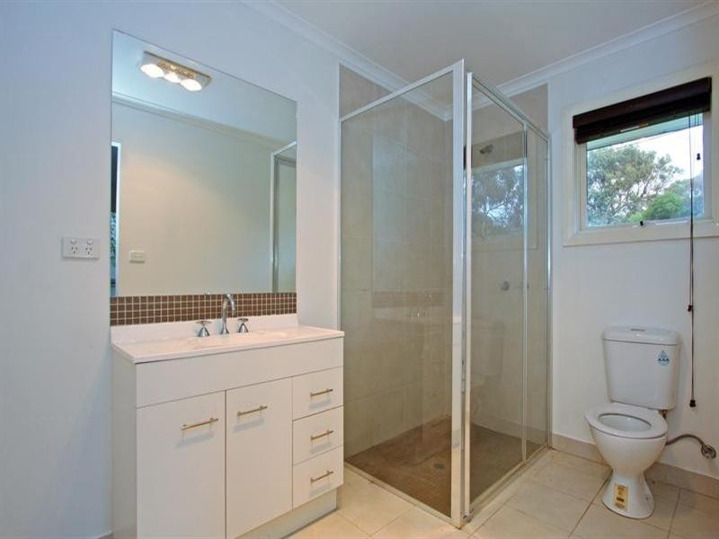 2 Leisure Way North, Rosebud VIC 3939