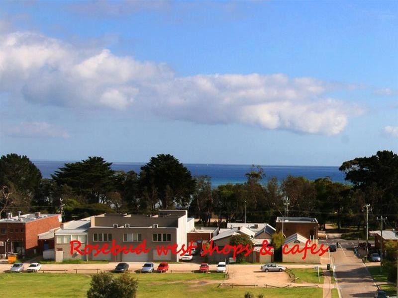 18 Capel Avenue, Rosebud VIC 3939