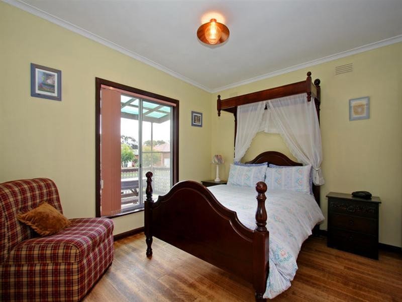 10 Tassel Road, Safety Beach VIC 3936