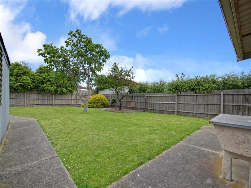 10 Tassel Road, Safety Beach VIC 3936