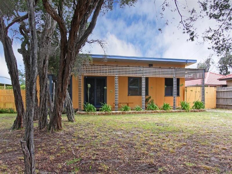 40 Florence Avenue, Rosebud VIC 3939