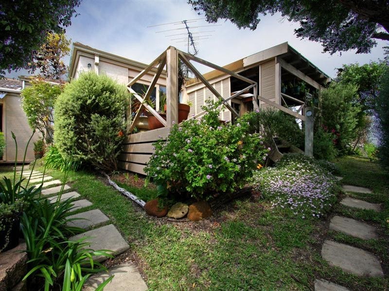 18 Higgins Court, Rye VIC 3941