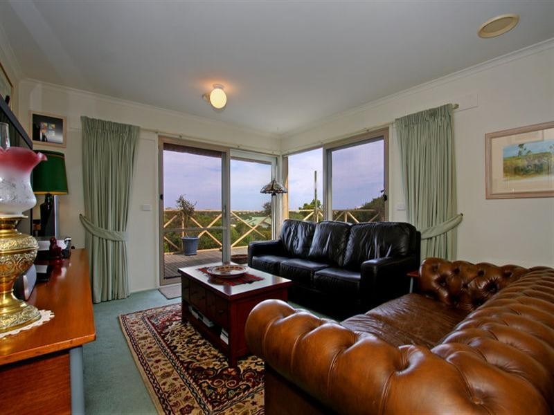 18 Higgins Court, Rye VIC 3941