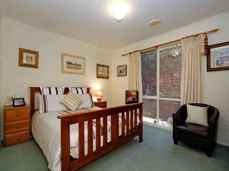 18 Higgins Court, Rye VIC 3941