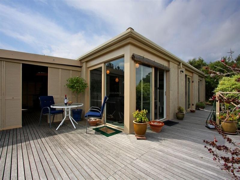 18 Higgins Court, Rye VIC 3941