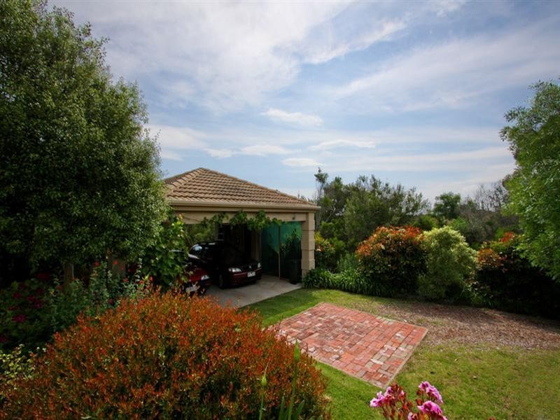 18 Higgins Court, Rye VIC 3941