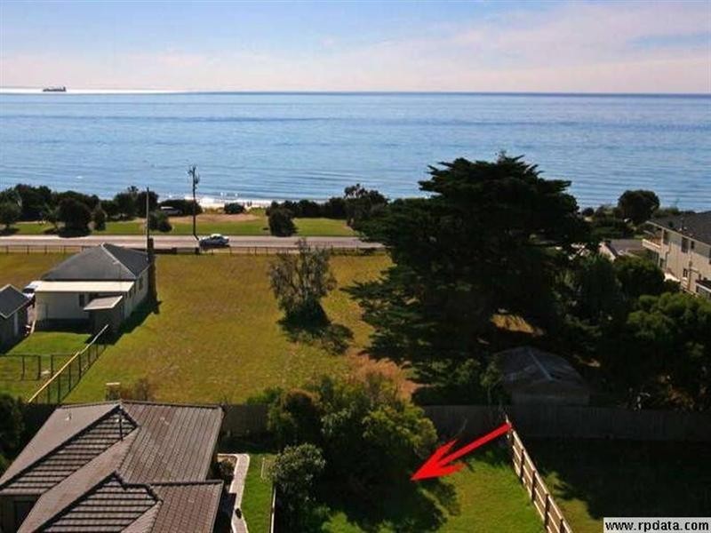 15a Dromana Parade, Safety Beach VIC 3936