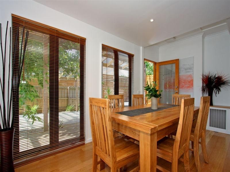 10 Lyon Street, Rosebud VIC 3939