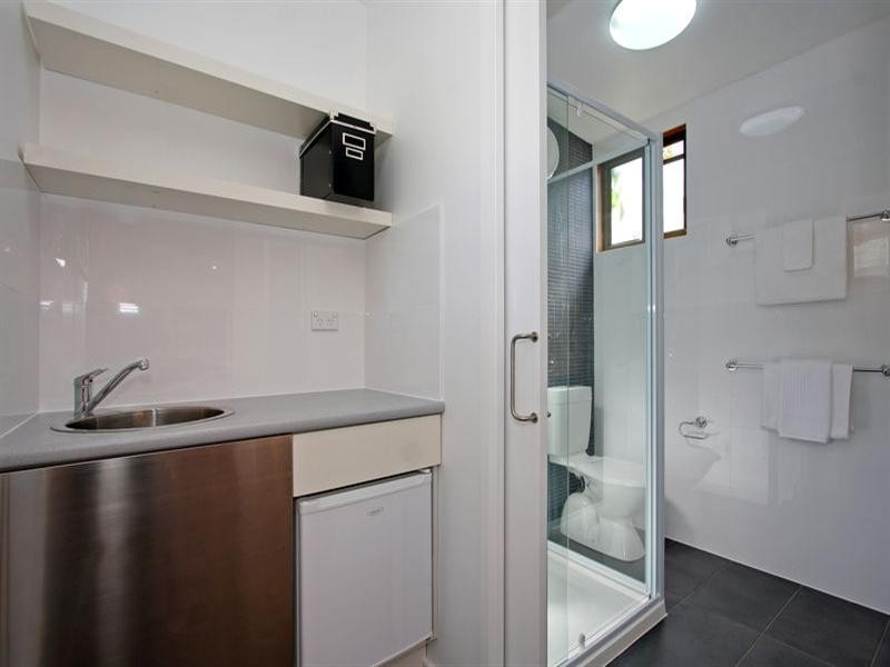 10 Lyon Street, Rosebud VIC 3939